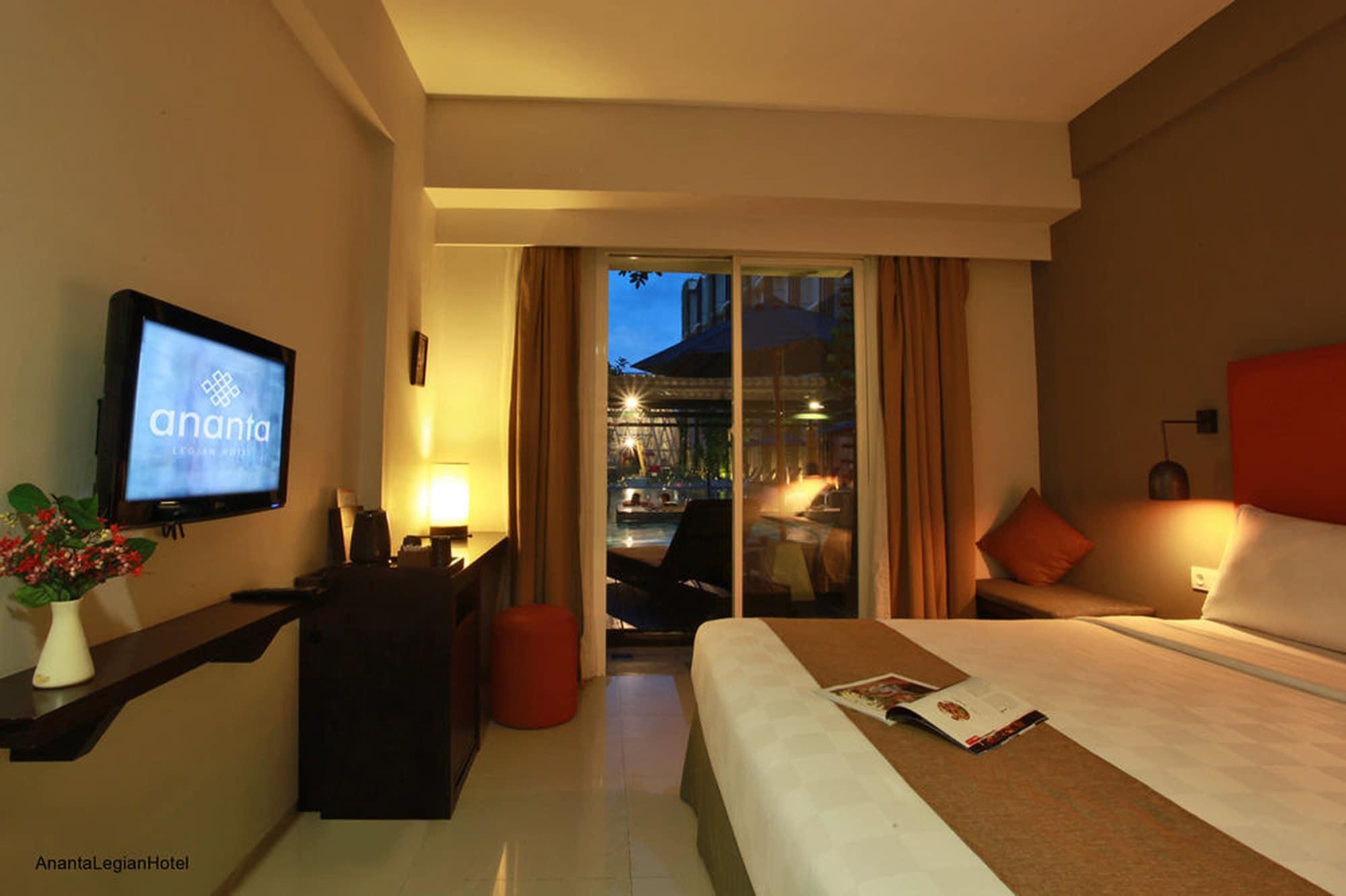 Ananta Legian Hotel Exterior photo