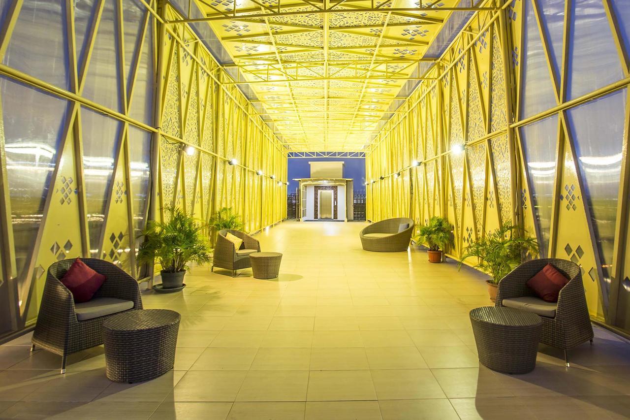 Ananta Legian Hotel Exterior photo